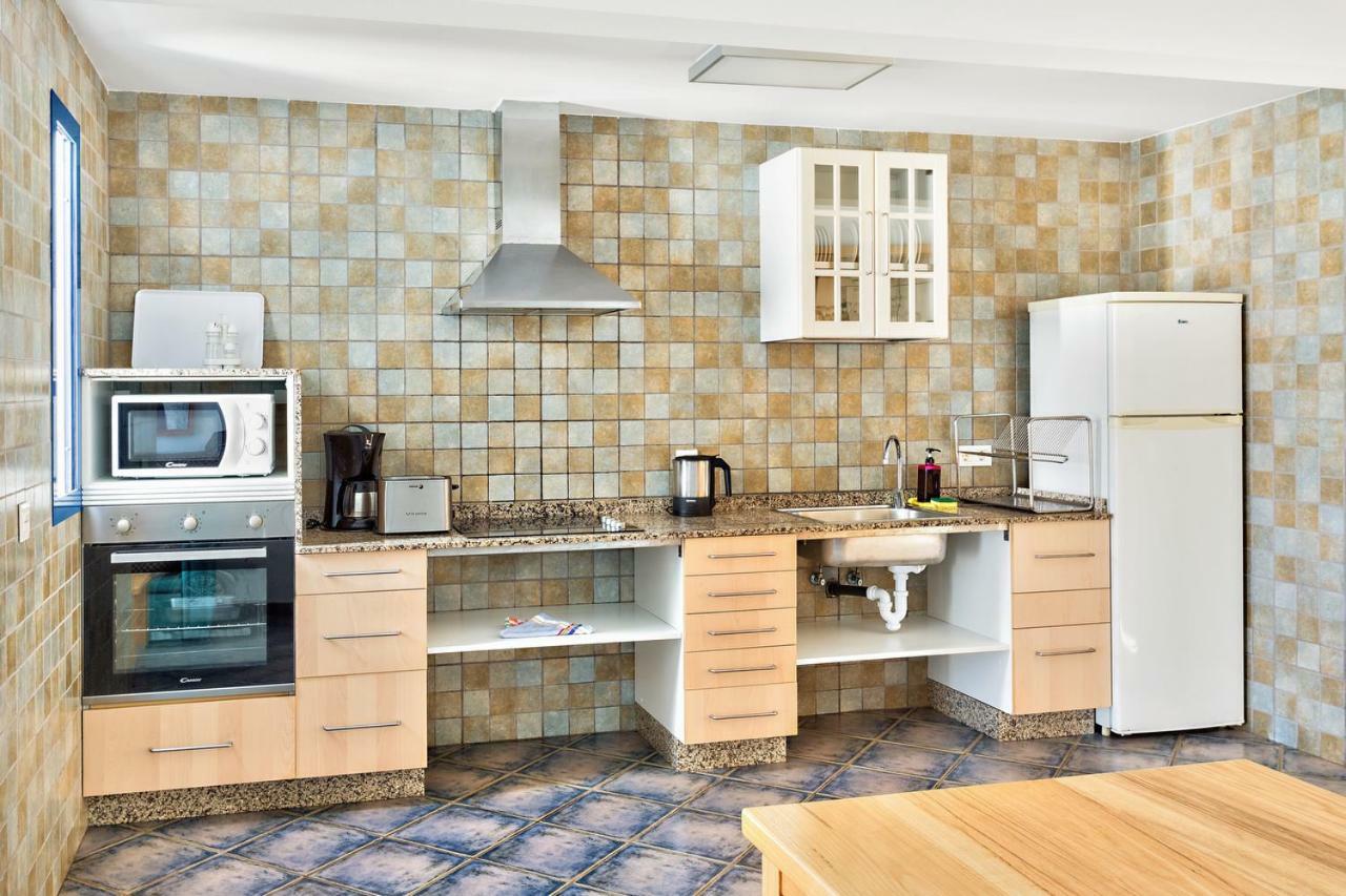 Superior One-Bedroom Apartment
