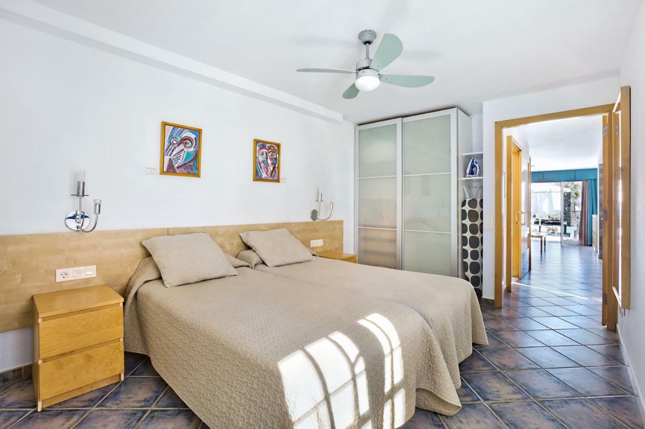 Superior One-Bedroom Apartment