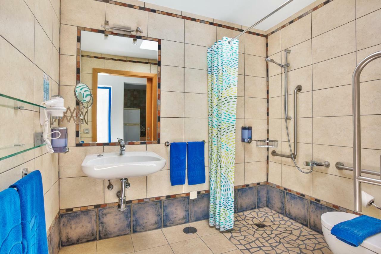 Superior One-Bedroom Apartment