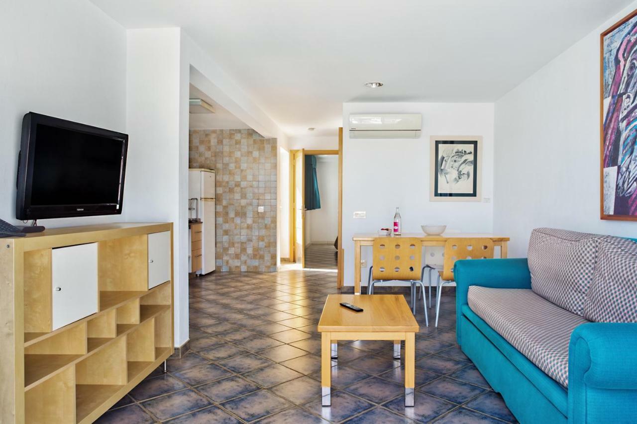 Superior One-Bedroom Apartment